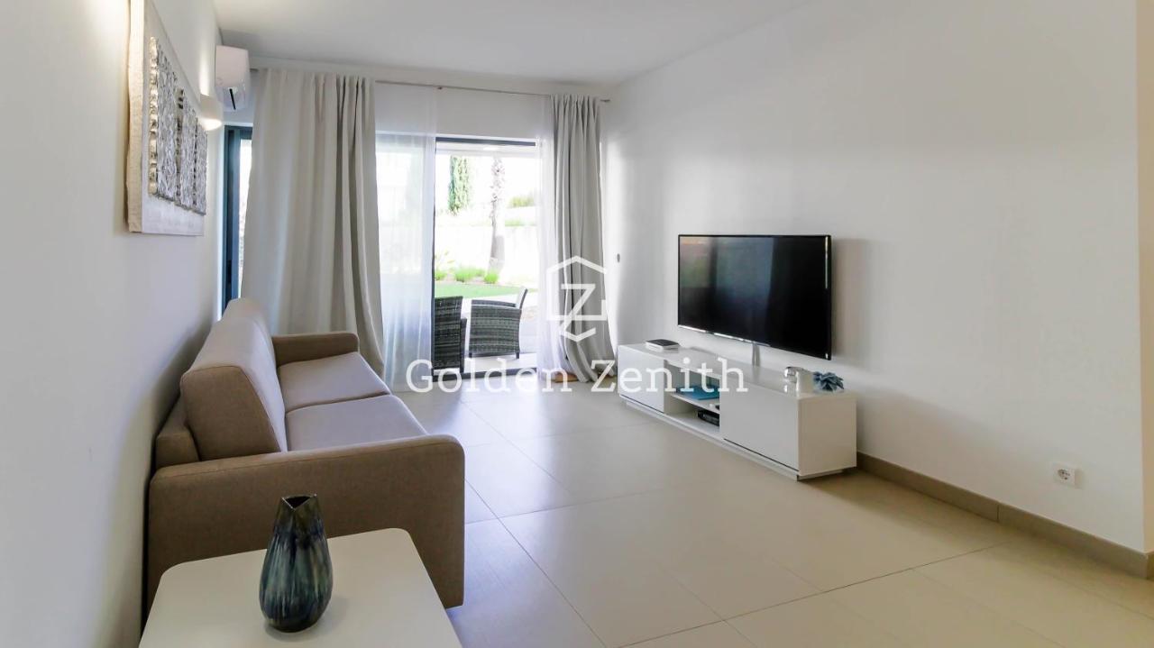 קווארטיירה Cavalo Preto Luxury Beach Apartment By Golden Zenith מראה חיצוני תמונה