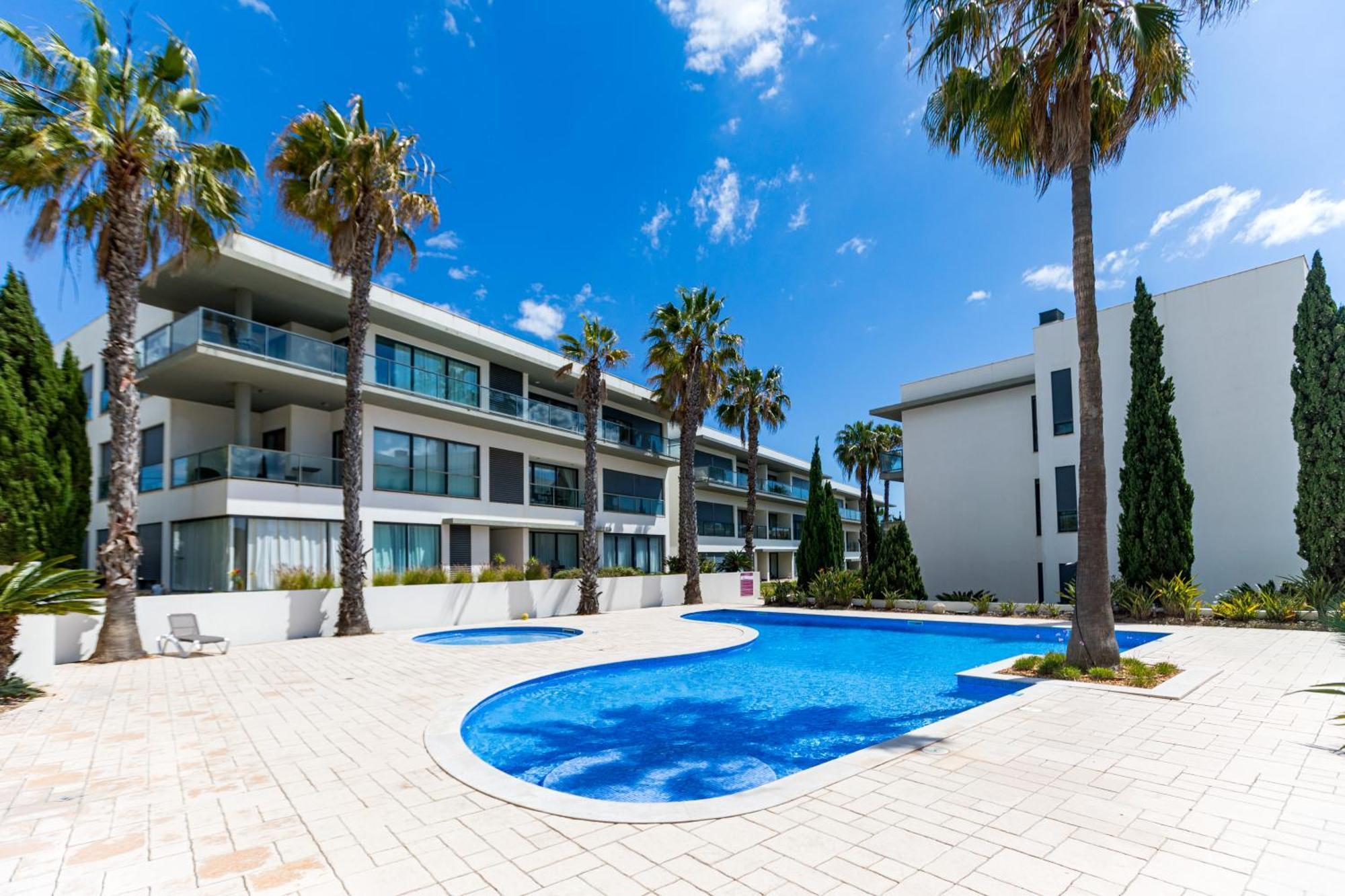 קווארטיירה Cavalo Preto Luxury Beach Apartment By Golden Zenith מראה חיצוני תמונה