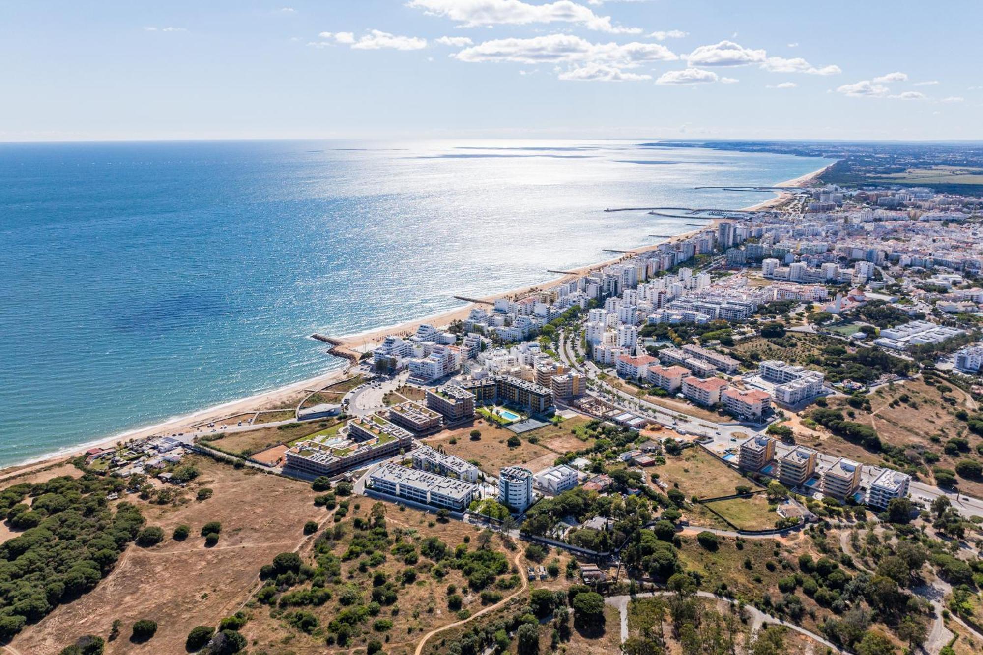 קווארטיירה Cavalo Preto Luxury Beach Apartment By Golden Zenith מראה חיצוני תמונה
